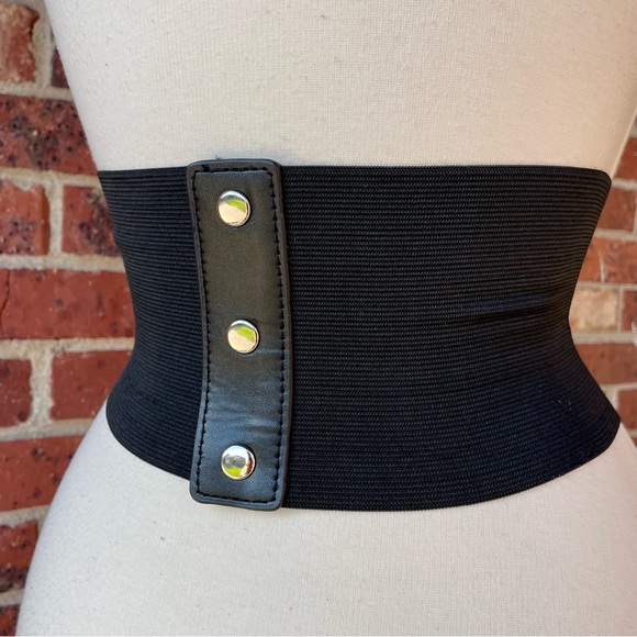 Unbranded Stretchy Embroidered Waist Trainer Corset Red Roses Embroidery Small - Picture 3 of 7